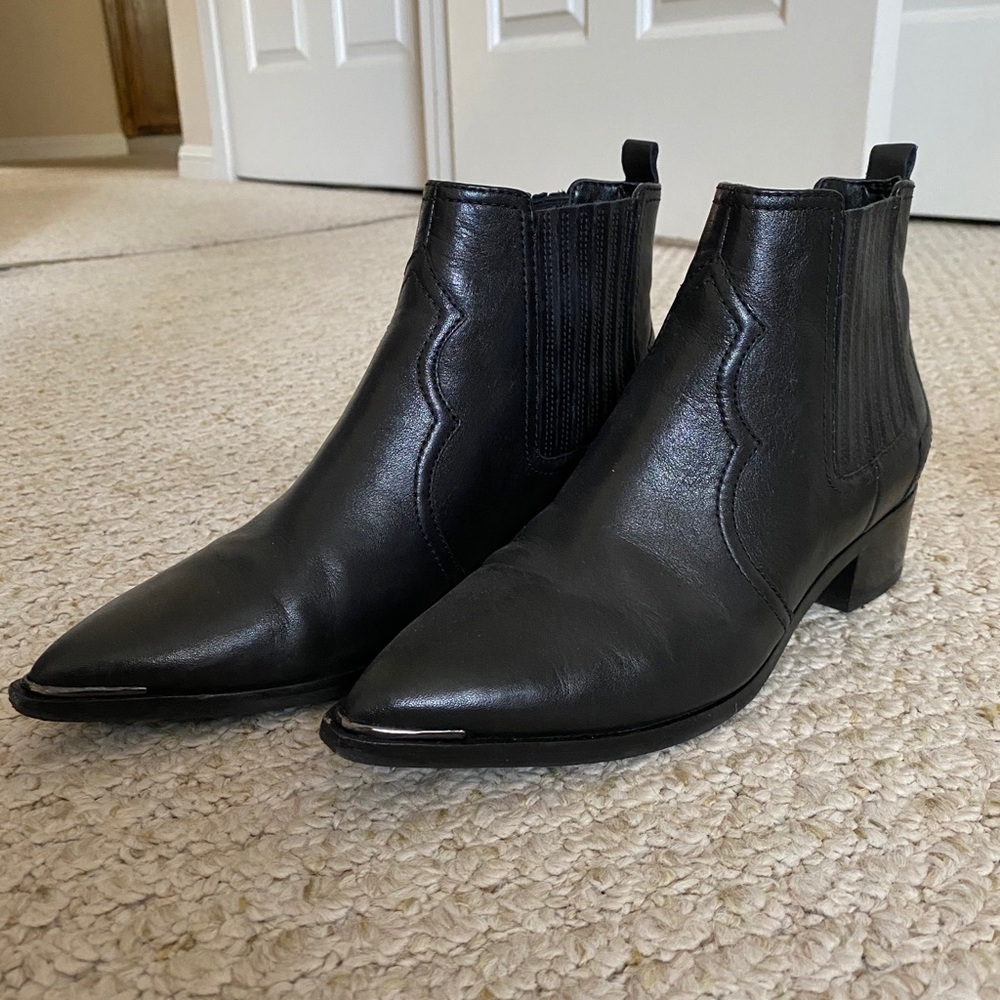 Marc Fisher LTD Yale boots